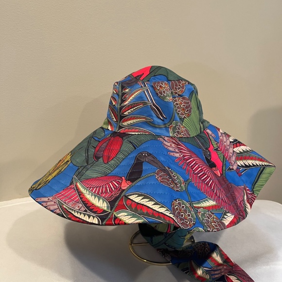 **HOST PICK** Farm Rio Totally Tuiuiu Dirds Amazon Forest Jungle UPF Tie Sun Hat - Picture 6 of 11